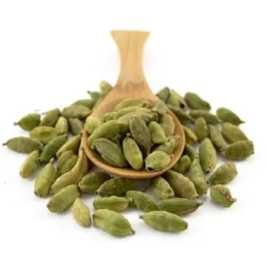 Fresh Sri Lankan cardamom green pods - organic aromatic spice from Ceylon plantations